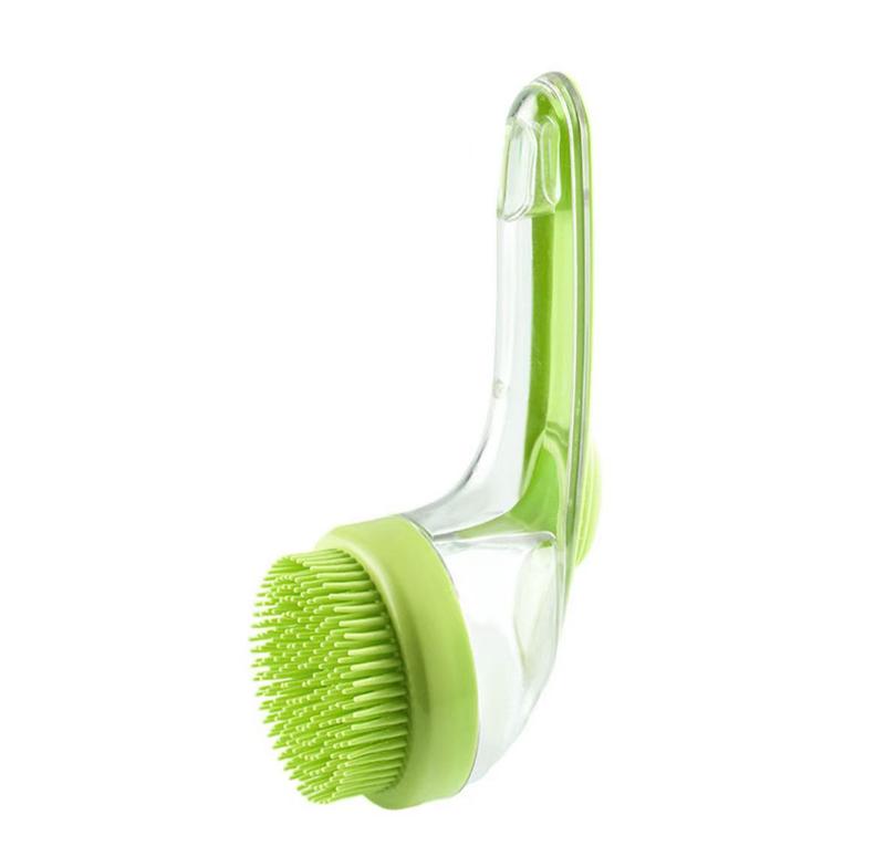 🏉One-Press Pet Bath Brush with Built-In Soap Dispenser – Soft Silicone Bristles for Dogs & Cats
